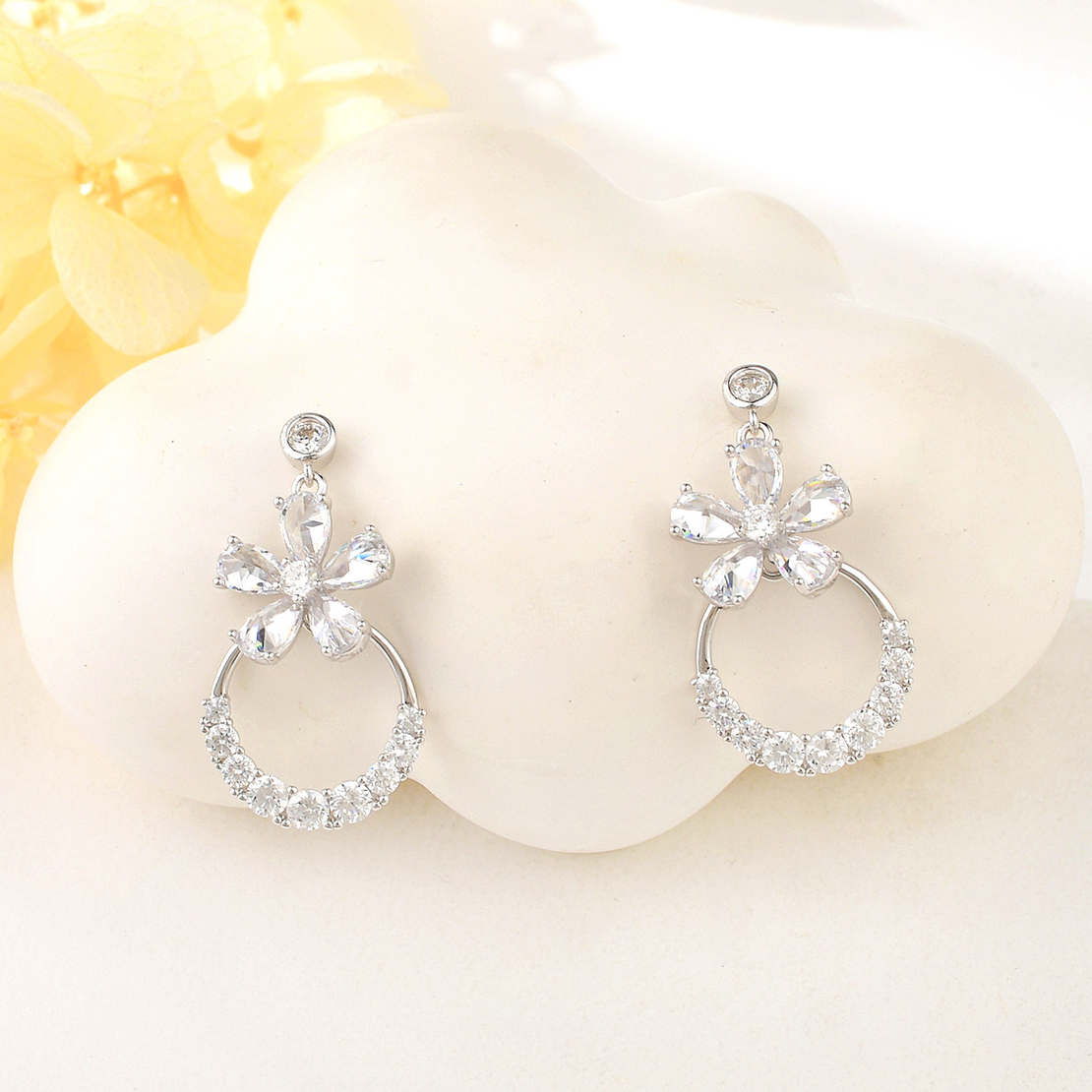 Сребърни обеци Цветя с родий 2700000052204 | колекция Delicate Silver