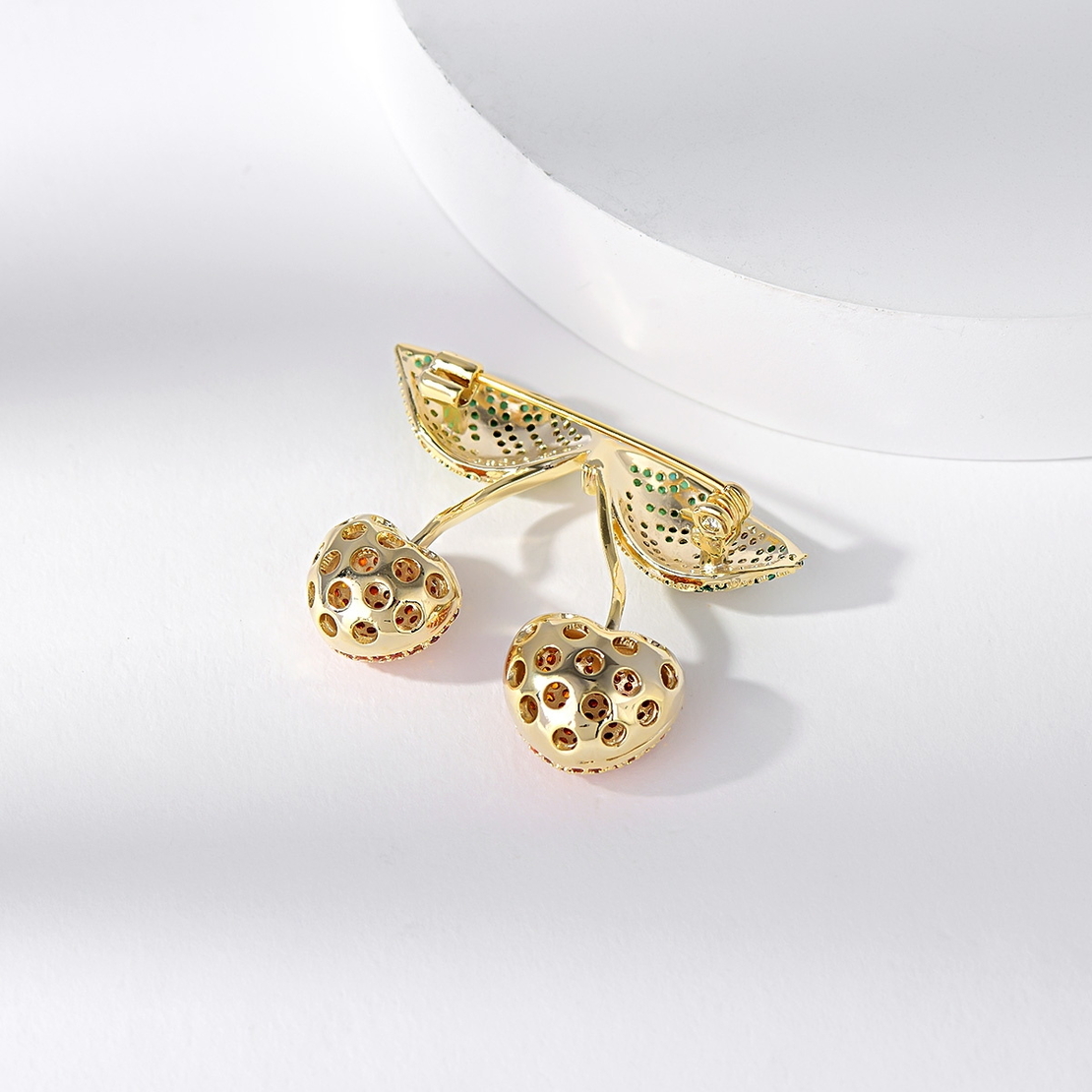Брошка жълто позлатяване 'Череши' 18K кристали Swarovski