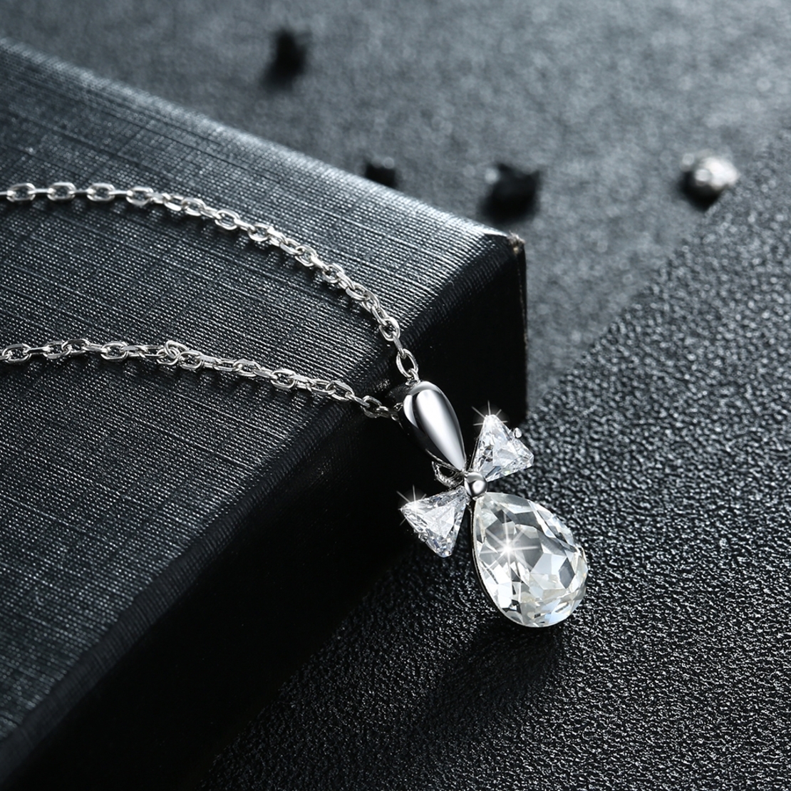 Сребърно колие кристална капка Swarovski Crystals | колекция Delicate Silver