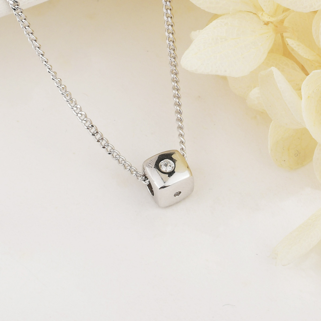 Нежно сребърно колие куб | колекция Delicate Silver