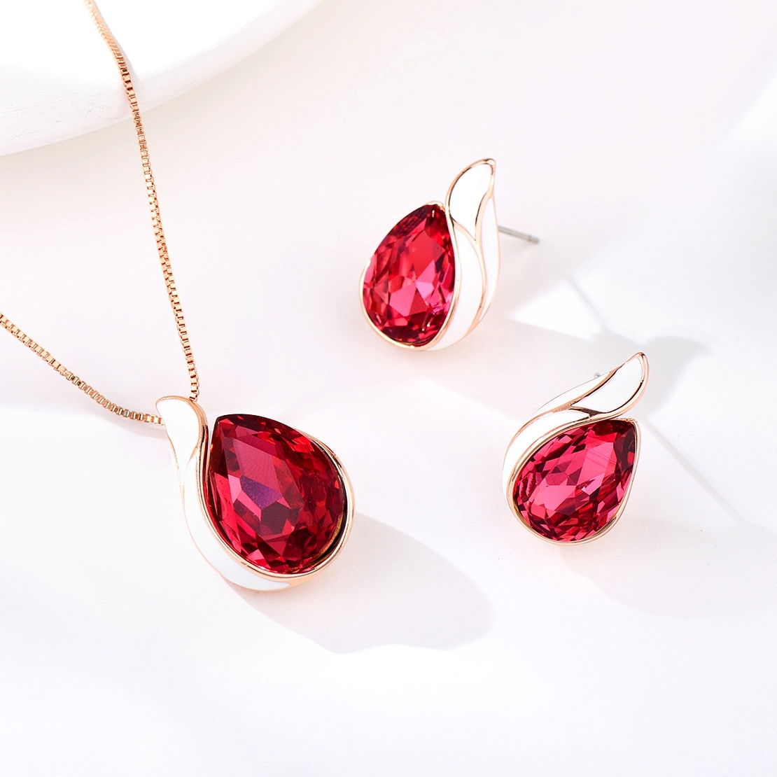 Комплект розово позлатяване червена кристална капка | Колекция Rose Gold