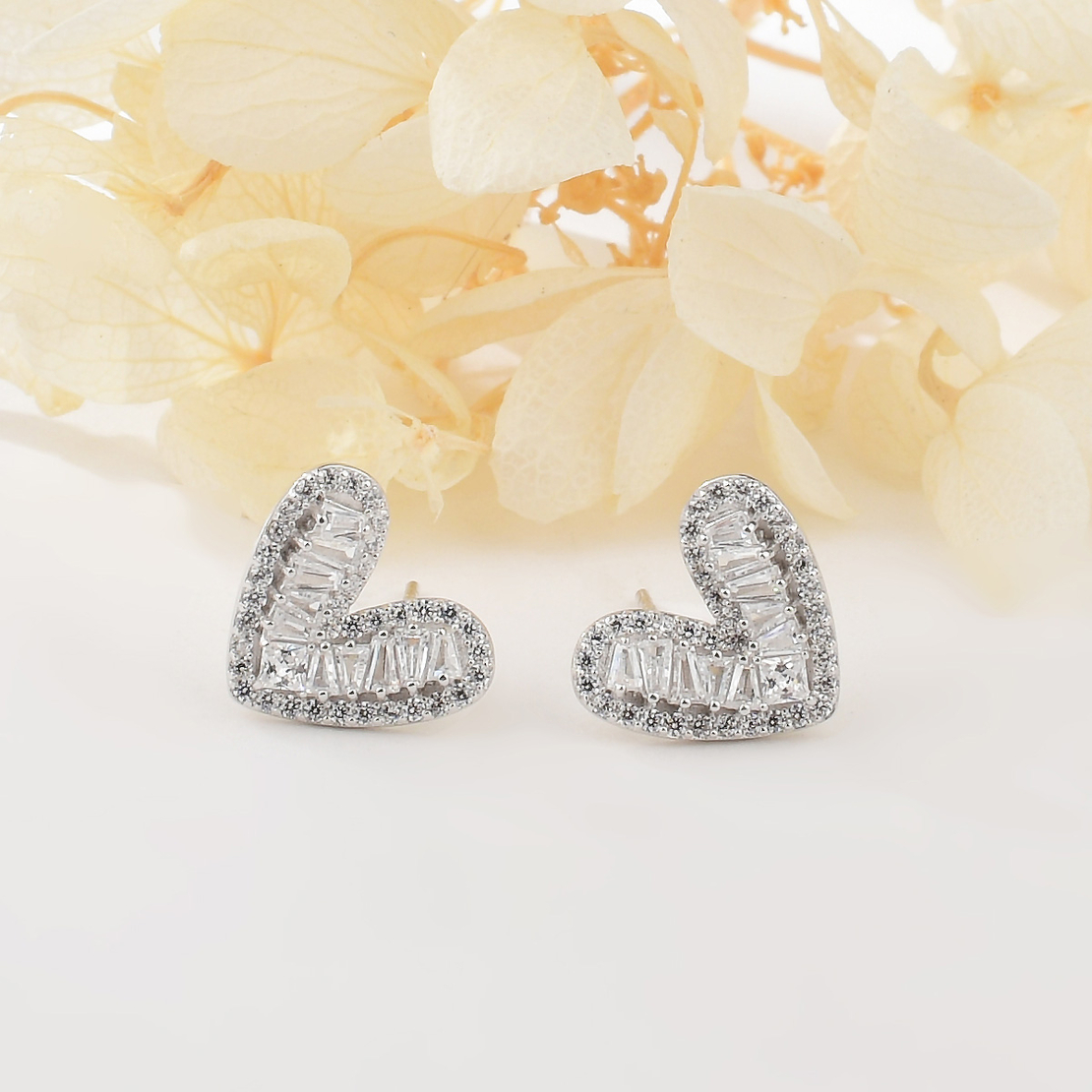 Сребърни обеци по ухото сърца 2700000063958 | колекция Delicate Silver