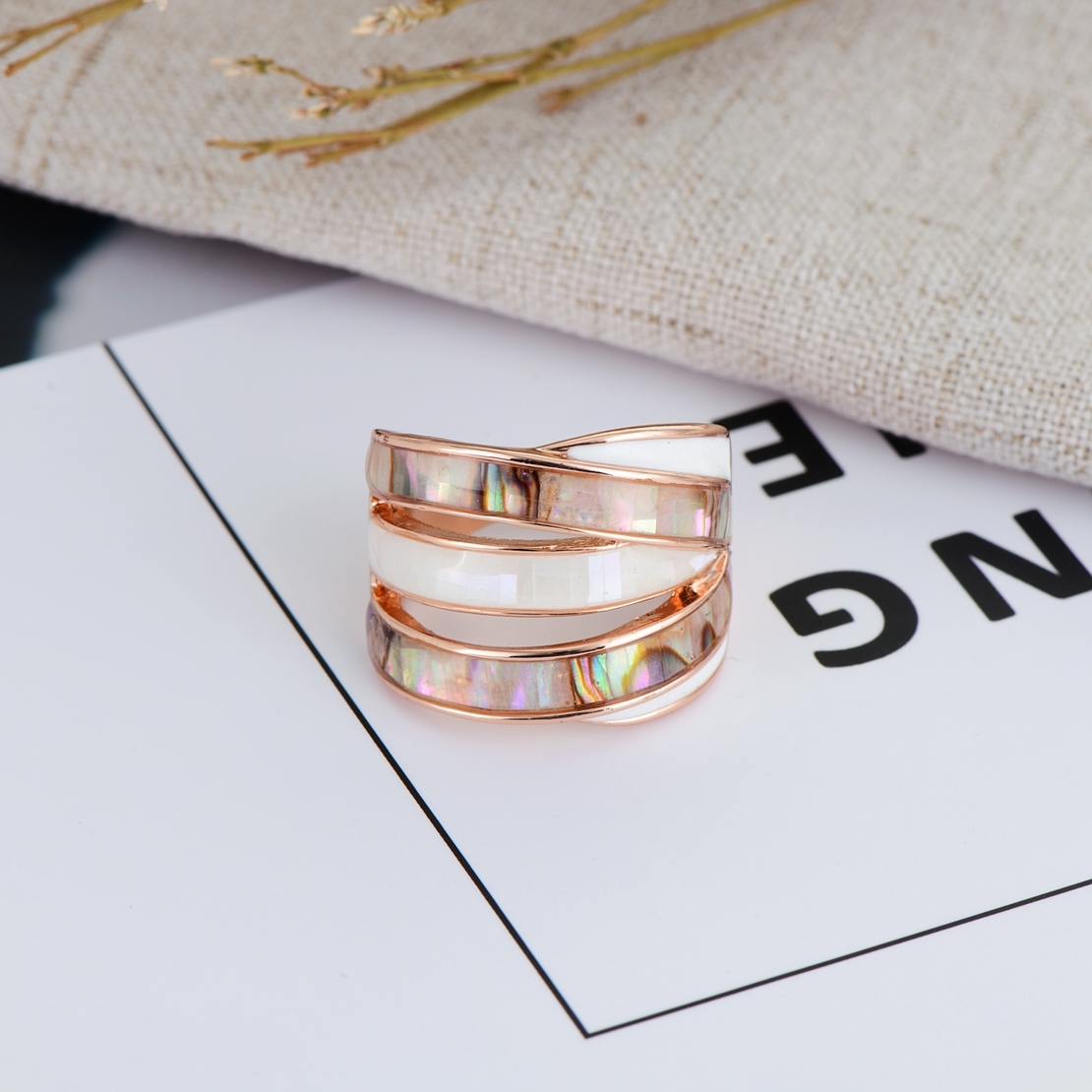 Пръстен розово позлатяване със седеф T106180R | Колекция Rose Gold