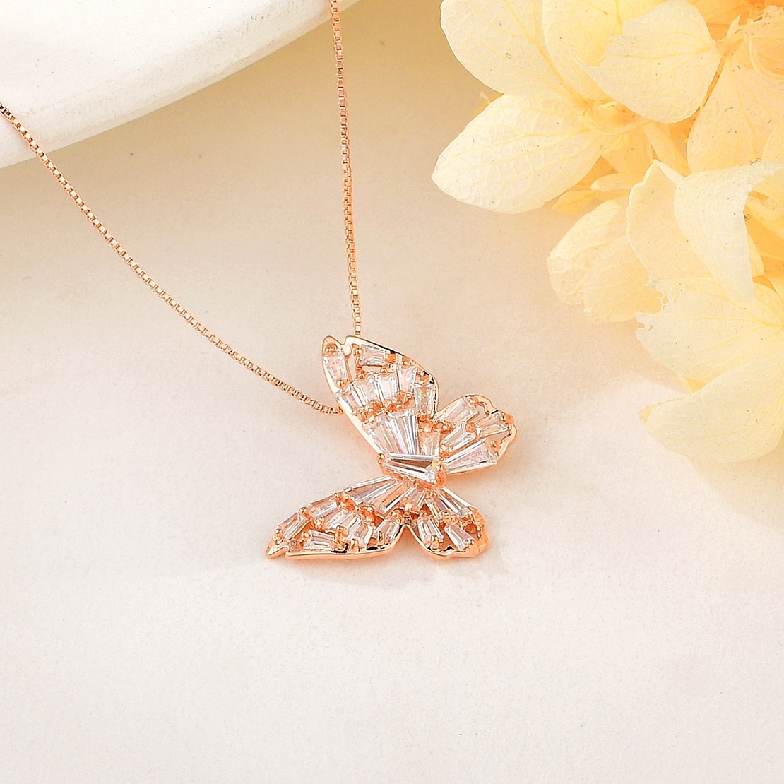 BUTTERFLIES NECKLACE ROSE GOLD PLATING