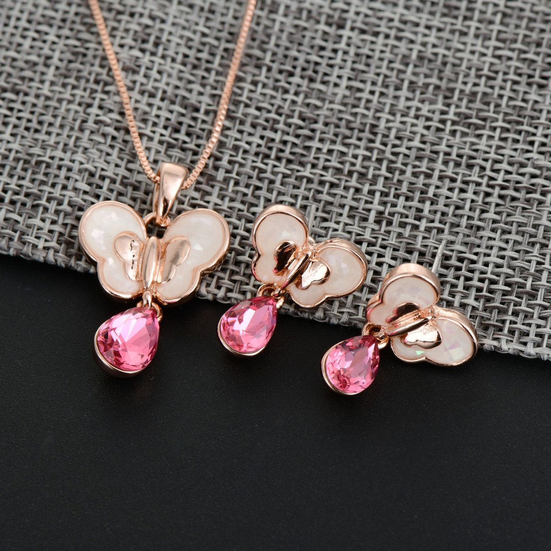 Комплект розово позлатяване пеперуди с кристали Swarovski Indian pink | Колекция Rose Gold