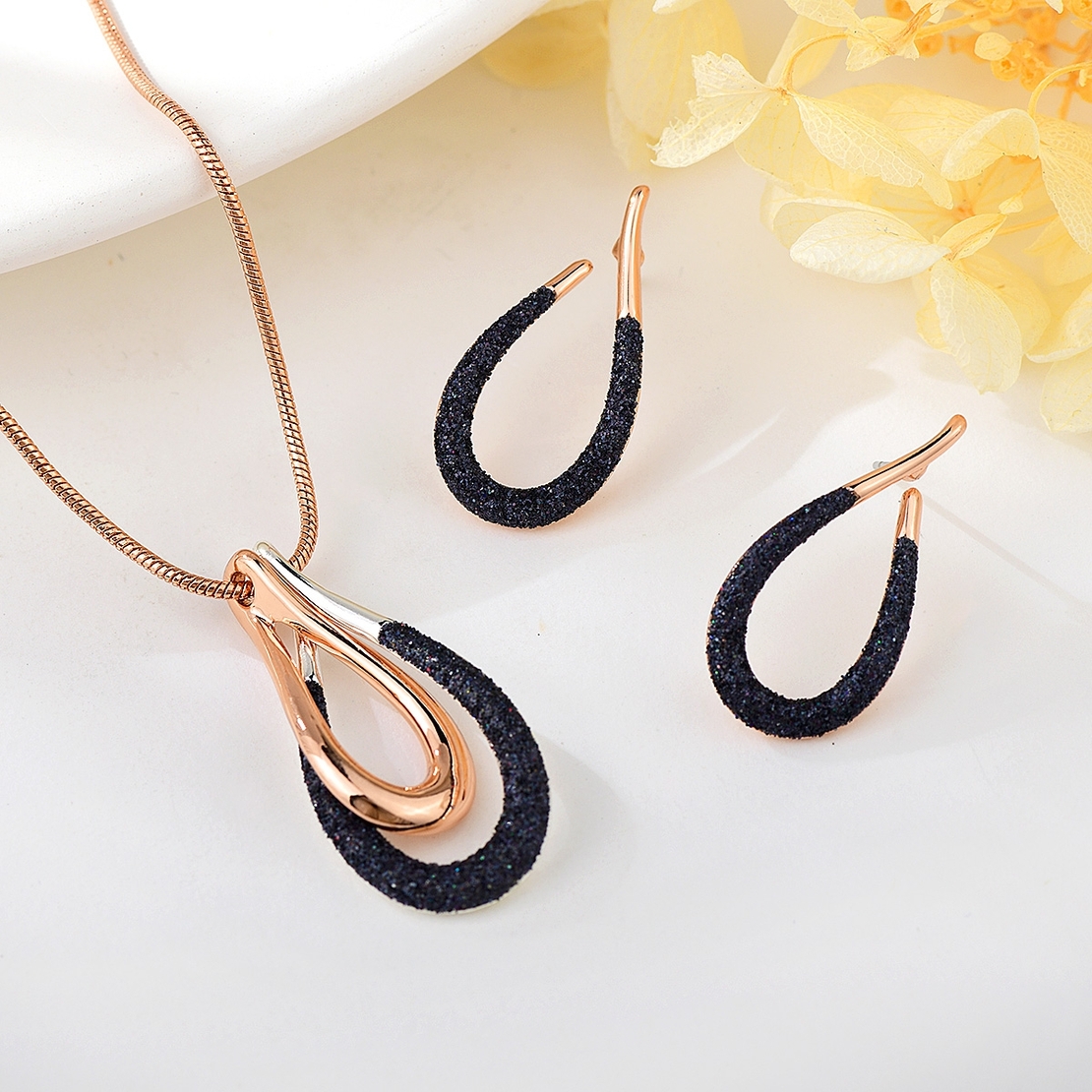 Комплект розово позлатяване черен кристален прашец | Колекция Rose Gold
