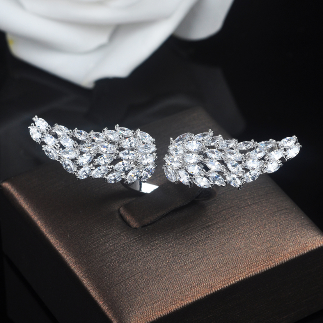 WINGS RING WHITE GOLD PLATING