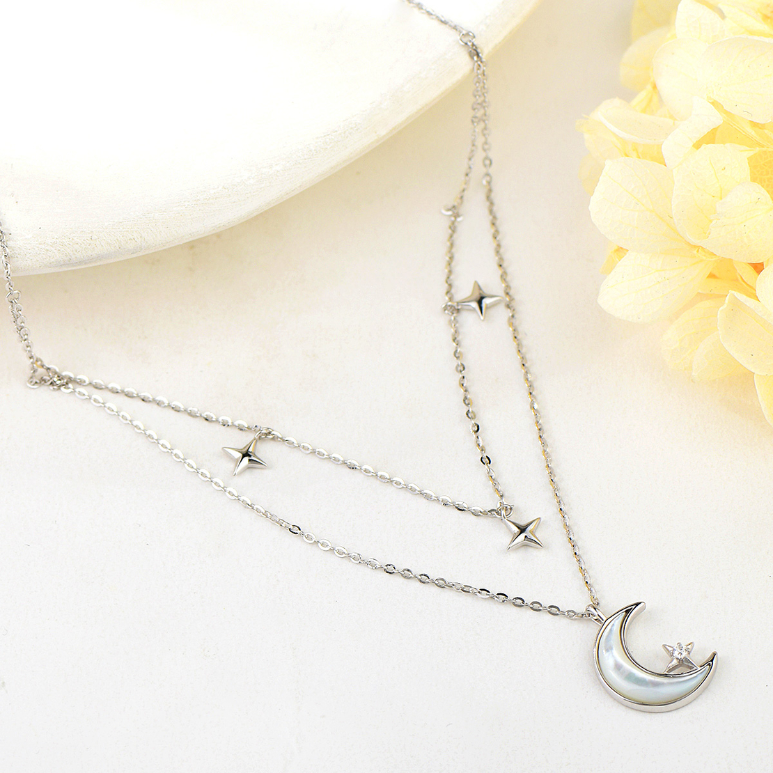Сребърно колие Луна със седеф | колекция Delicate Silver