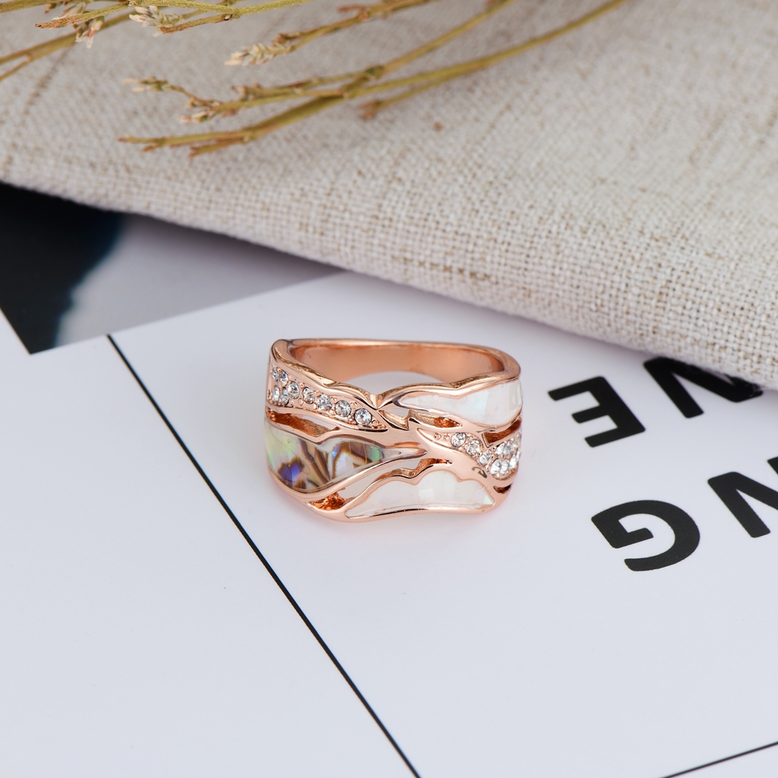 Пръстен розово позлатяване със седеф T105961R | Колекция Rose Gold