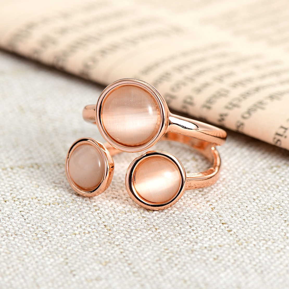 Пръстен розово позлатяване с камък котешко око K101981R | Колекция Rose Gold