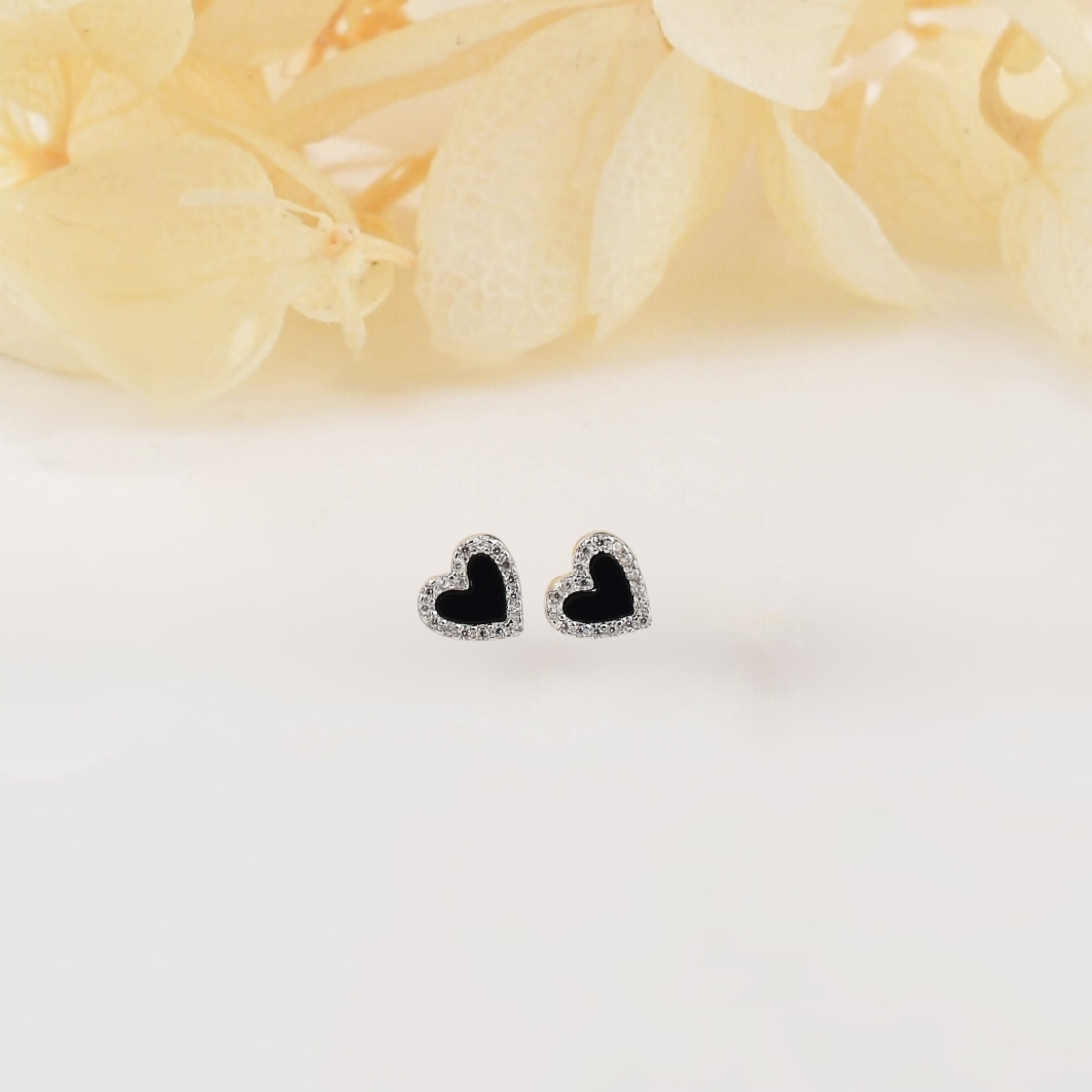 Сребърни обеци по ухото черни сърца големи | колекция Delicate Silver