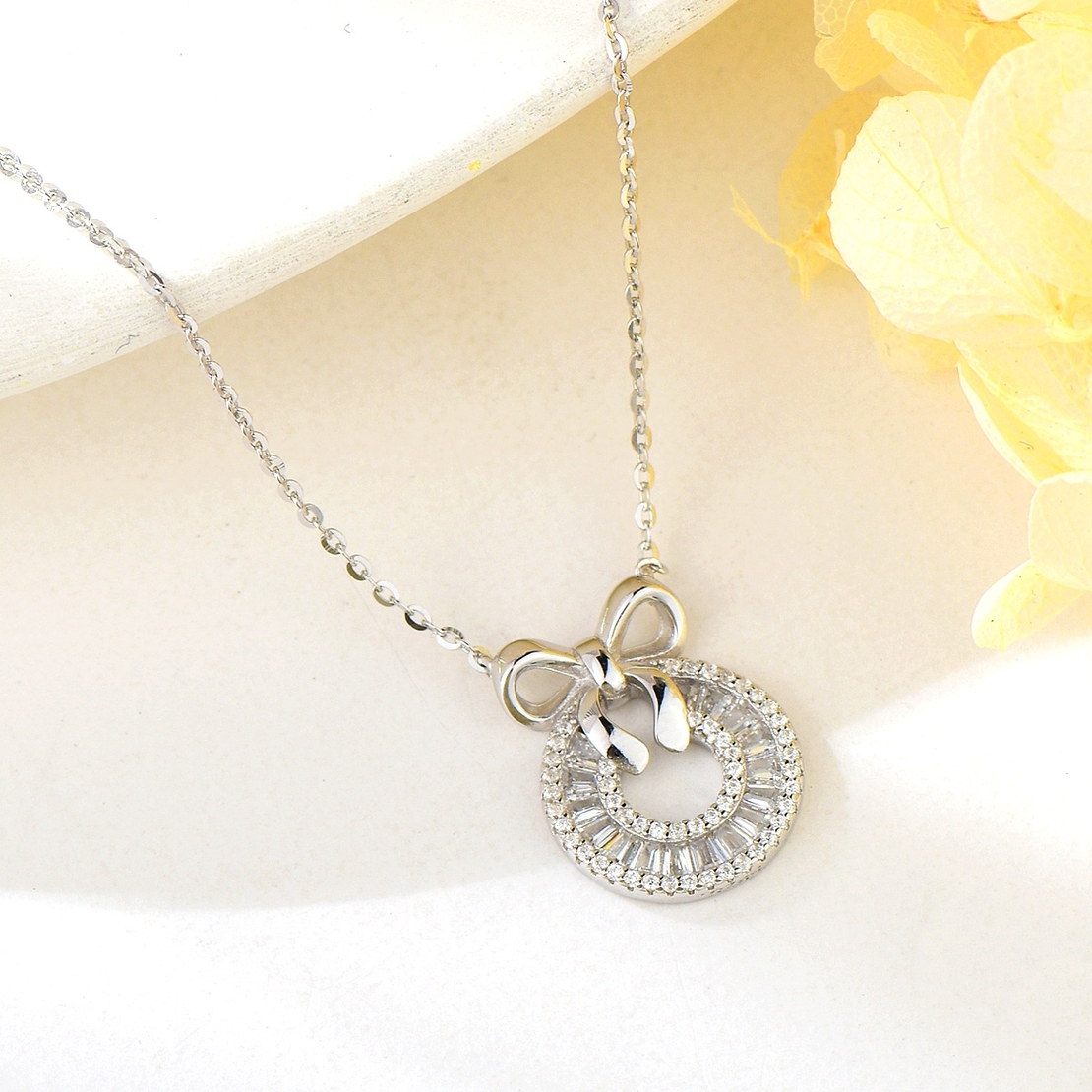 Сребърно колие Панделка и кристали | колекция Delicate Silver