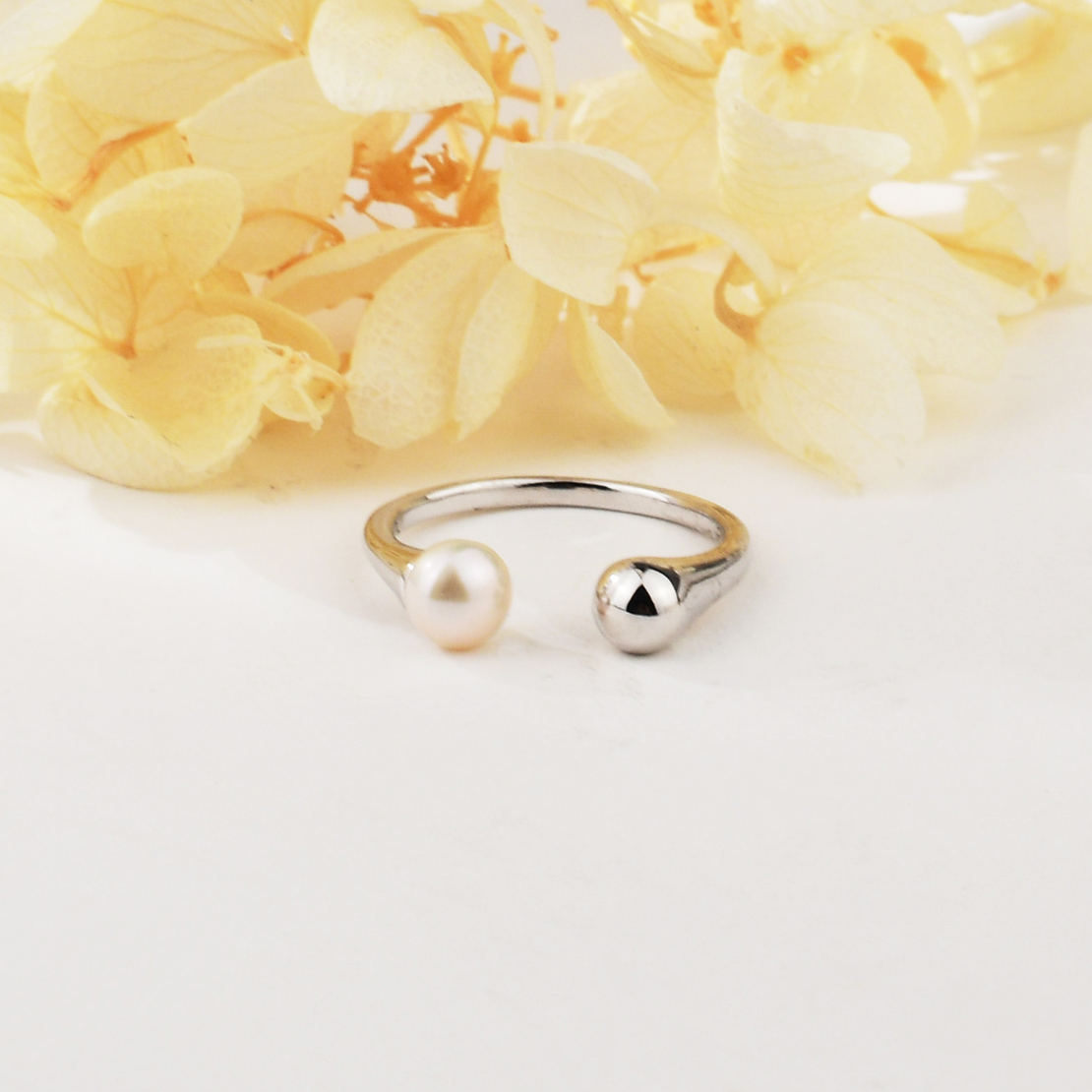 Сребърен пръстен с перла JL070477B | колекция Delicate Silver