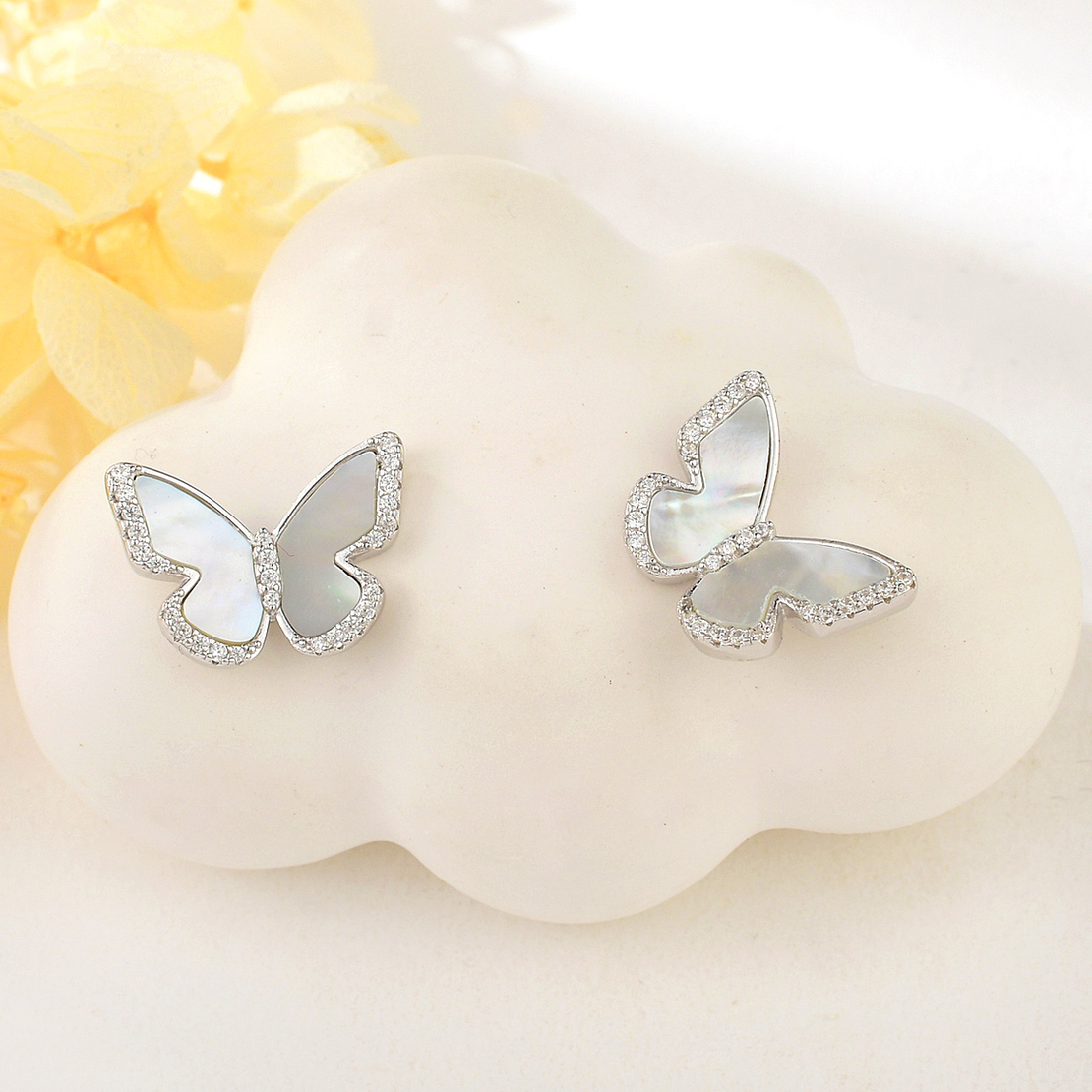 BUTTERFLIES SILVER EARRINGS WITH RHODIUM