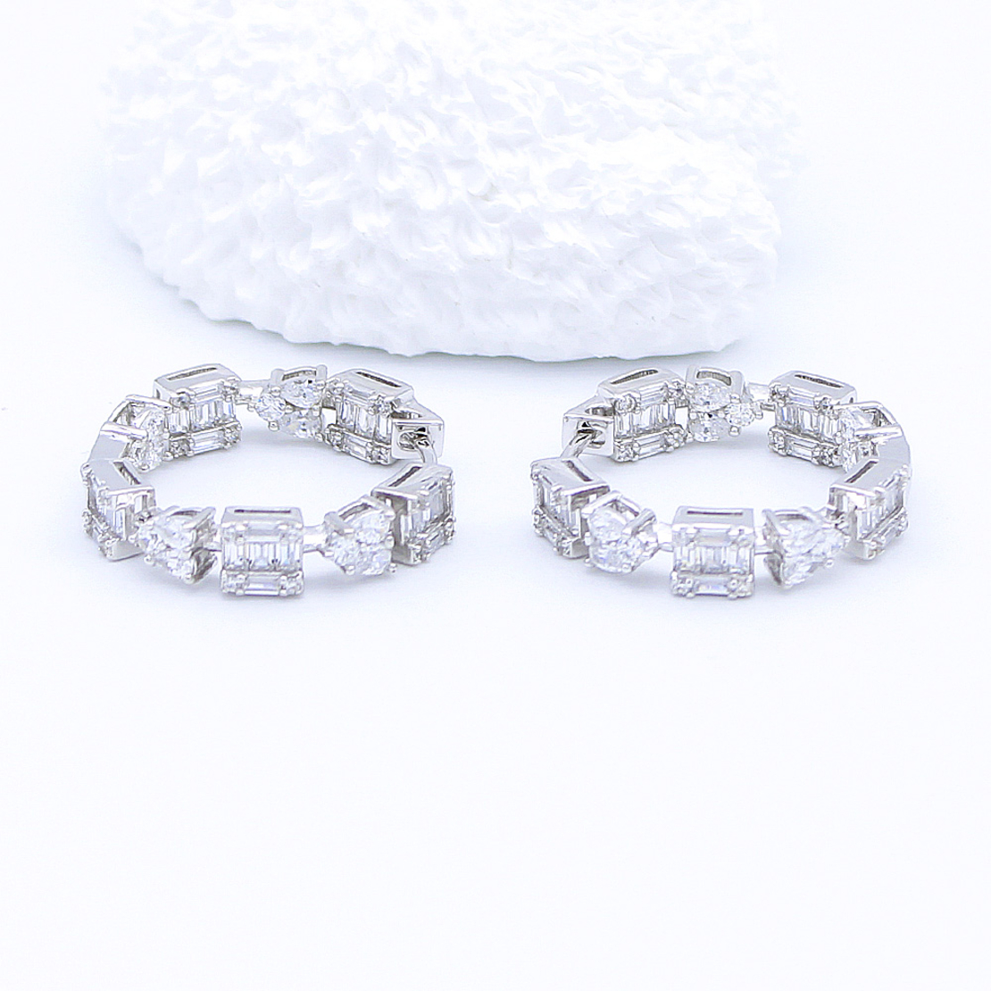Сребърни обеци с камъни циркон 2700000068403 | Колекция Silver Premium