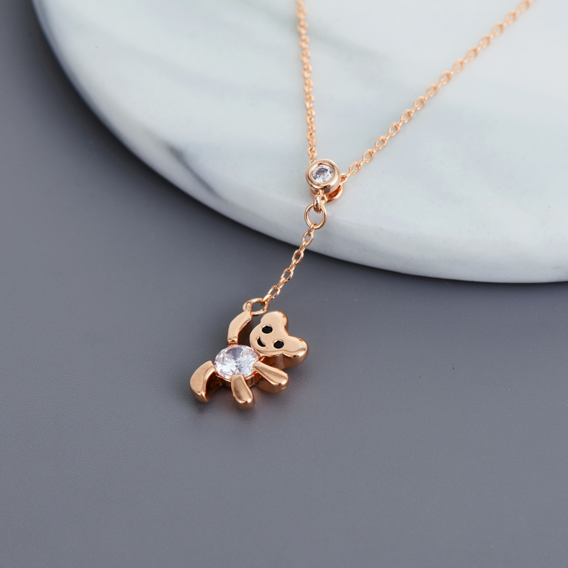 Колие розово позлатяване мече | Колекция Rose Gold