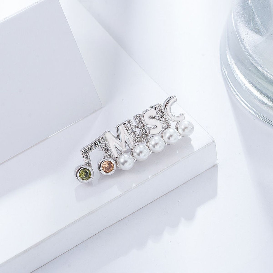Брошка бяло позлатяване 'Music' 18K перли Swarovski