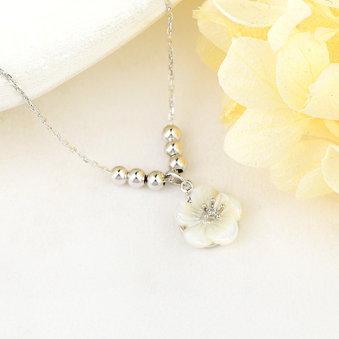 Сребърно колие Цвете със седеф 2700000051634 | колекция Delicate Silver