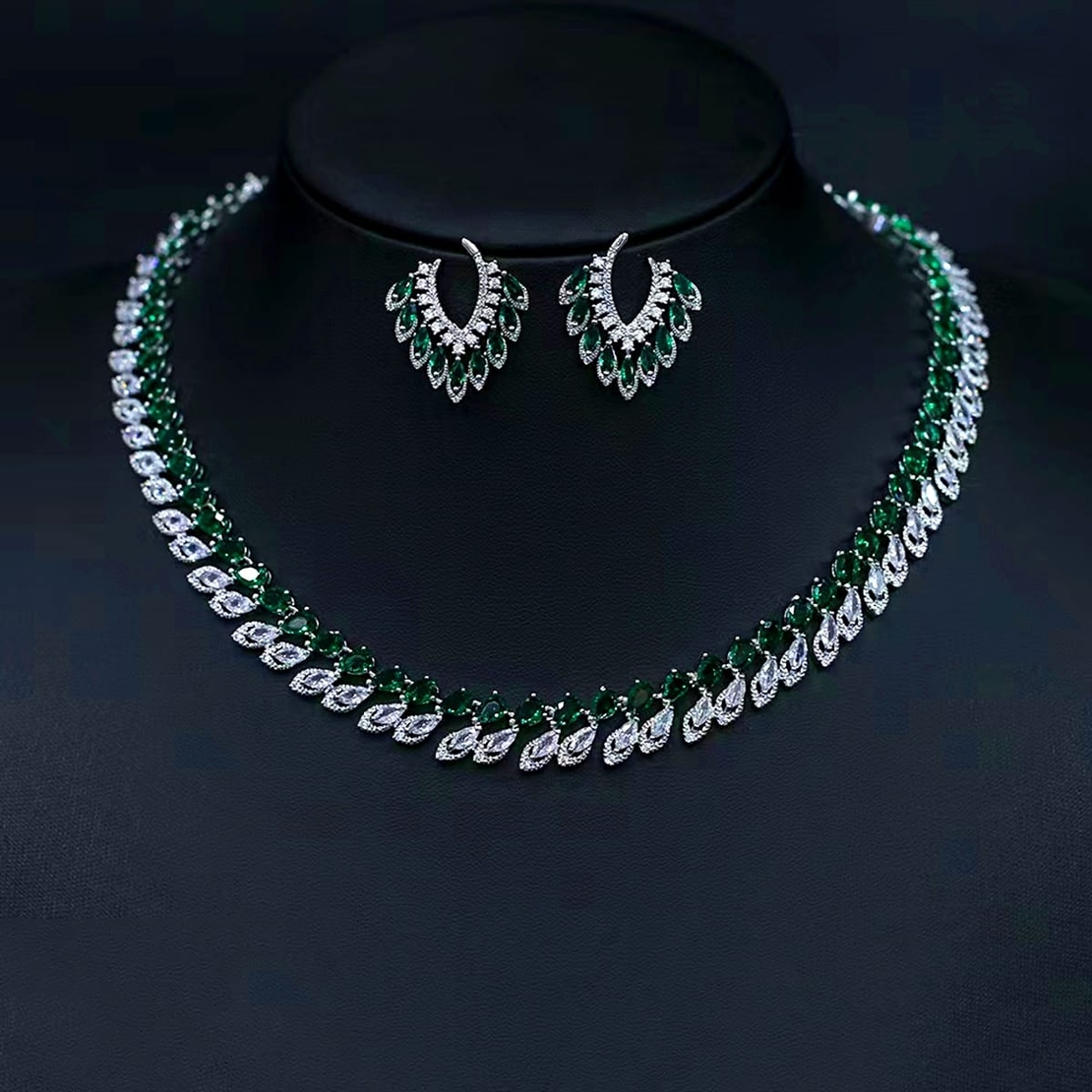 GREEN DROPS SET WHITE GOLD PLATING