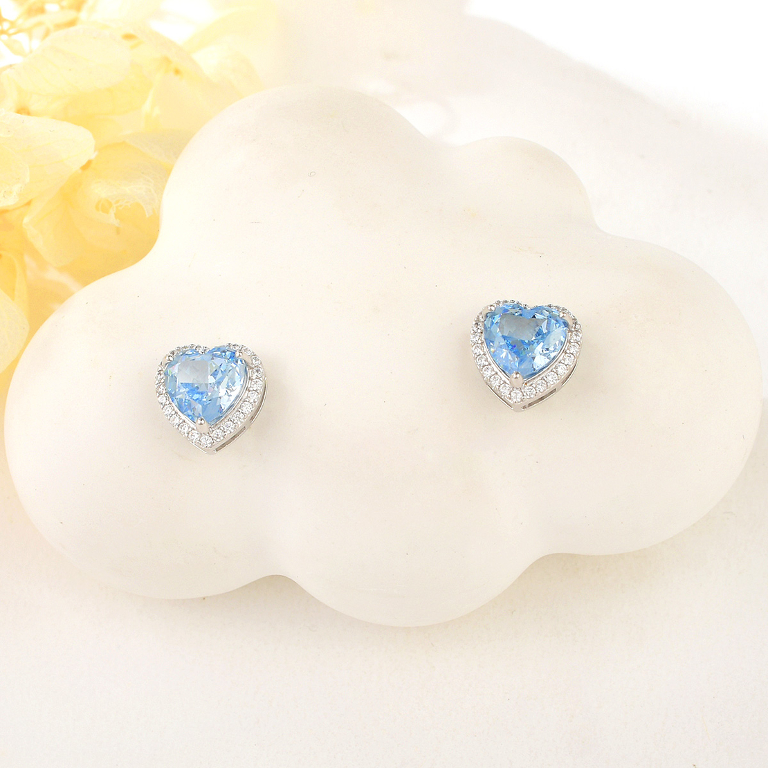 BLUE HEARTS SILVER EARRINGS WITH RHODIUM