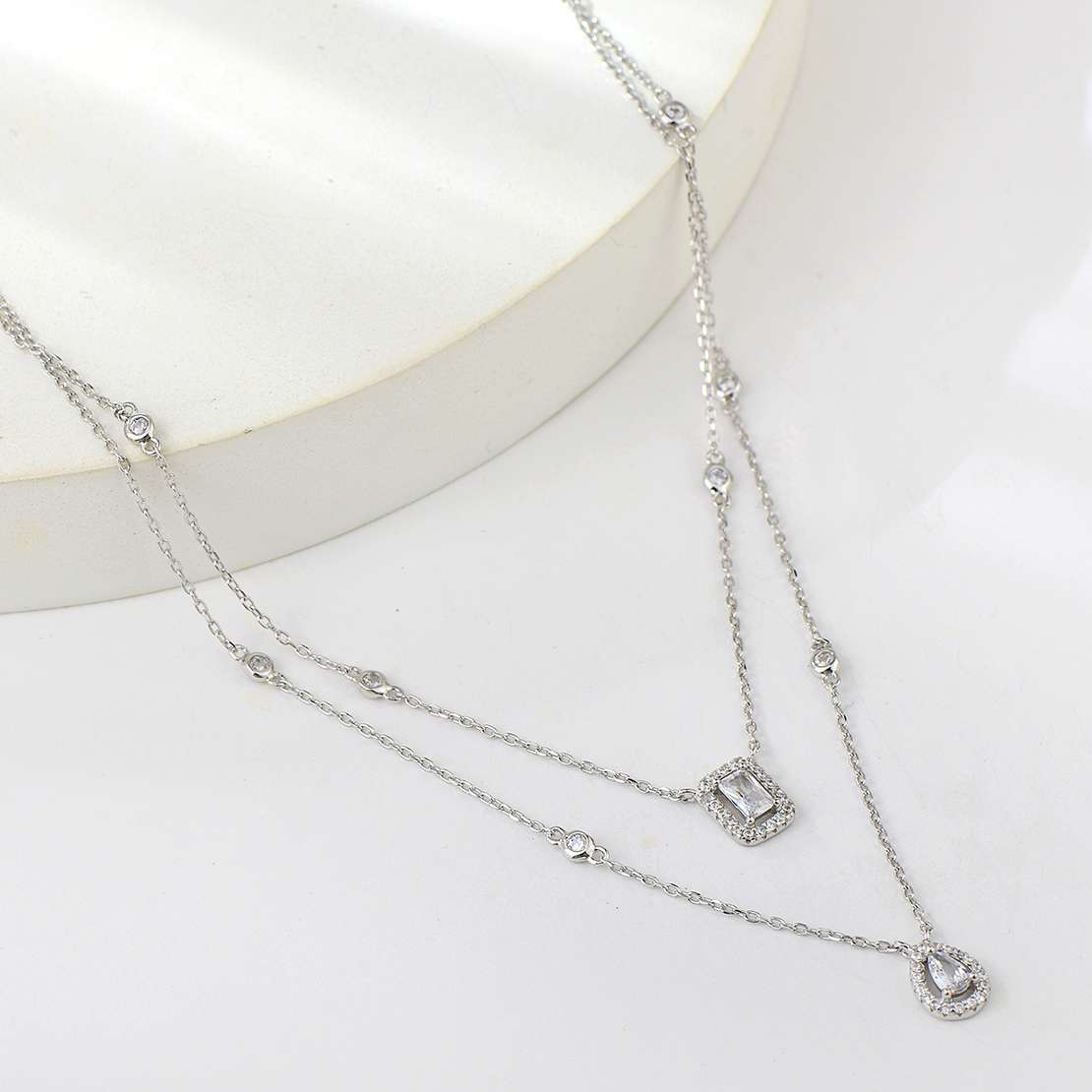 NECKLACE PLATINUM PLATED SILVER CUBIC ZIRCONIA