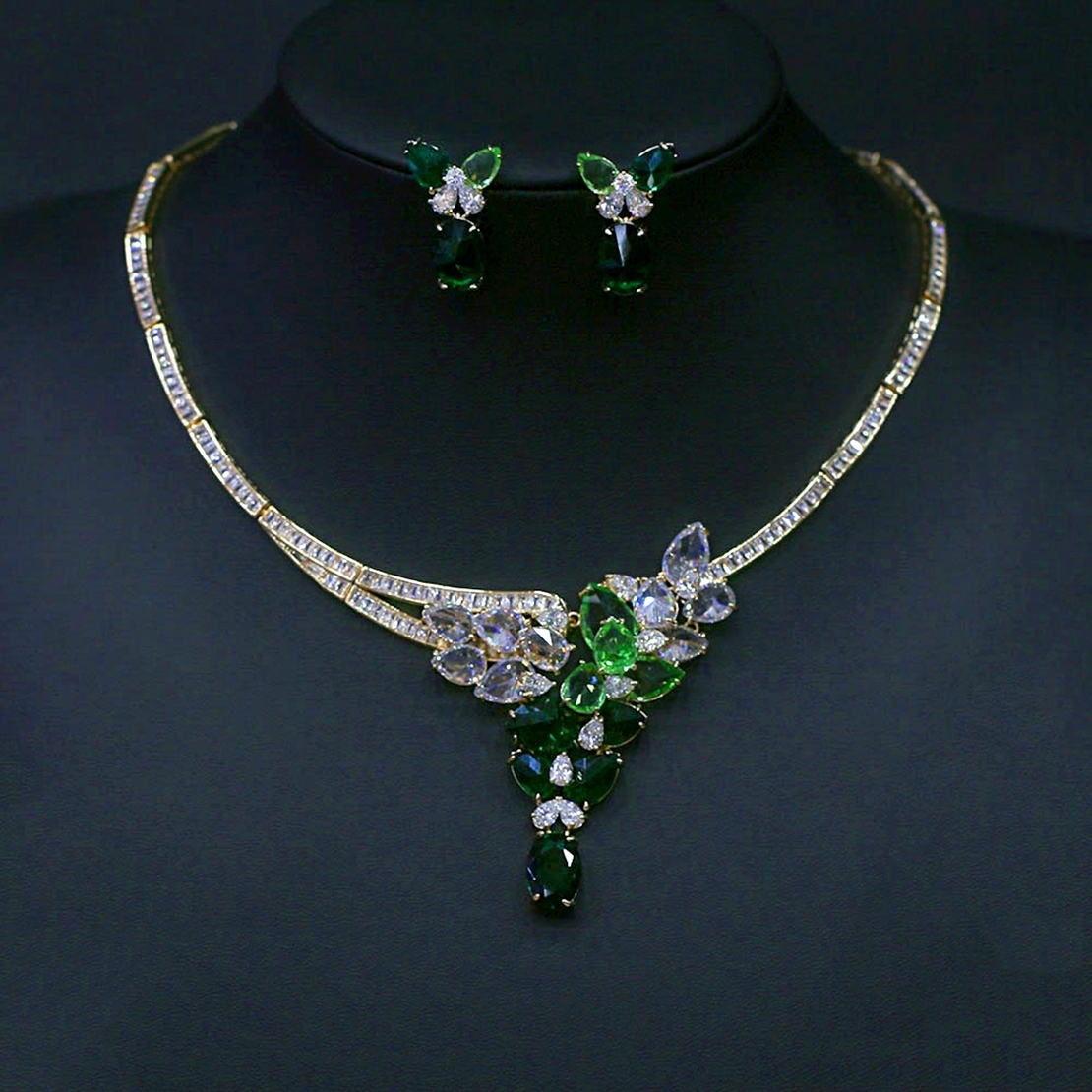 GREEN FLOWERS SET YELLOW GOLD PLATING