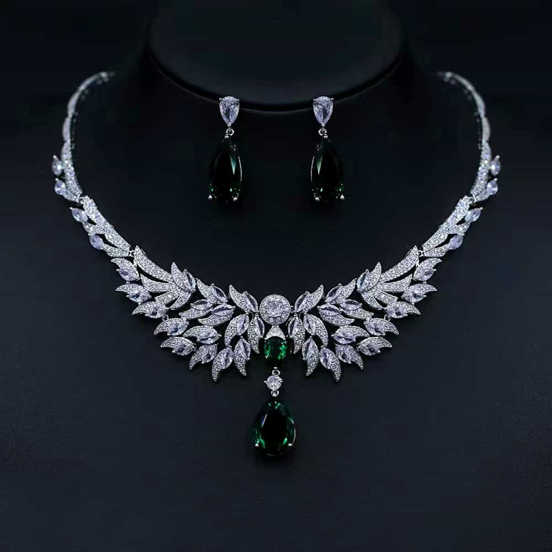 GREEN DROPS SET WHITE GOLD PLATING