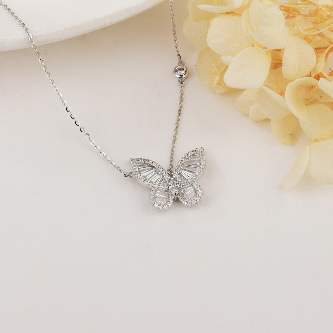 Нежно сребърно колие пеперуда | колекция Delicate Silver