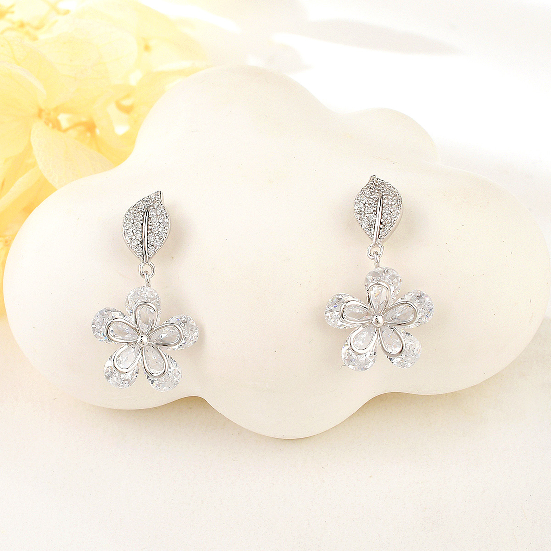 Сребърни обеци Цветя с родий 2700000053744 | колекция Delicate Silver