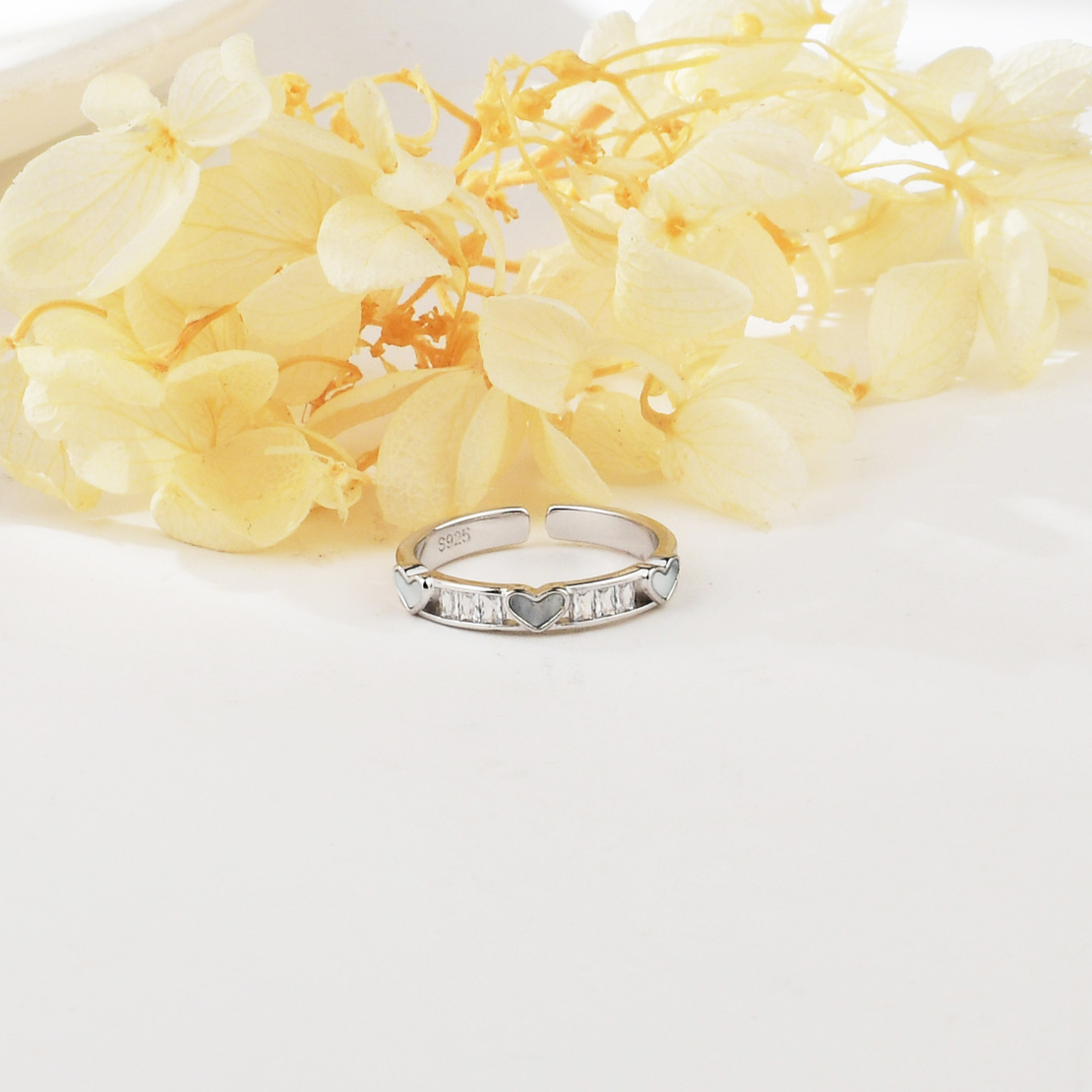 Сребърен пръстен сърца от седеф | колекция Delicate Silver