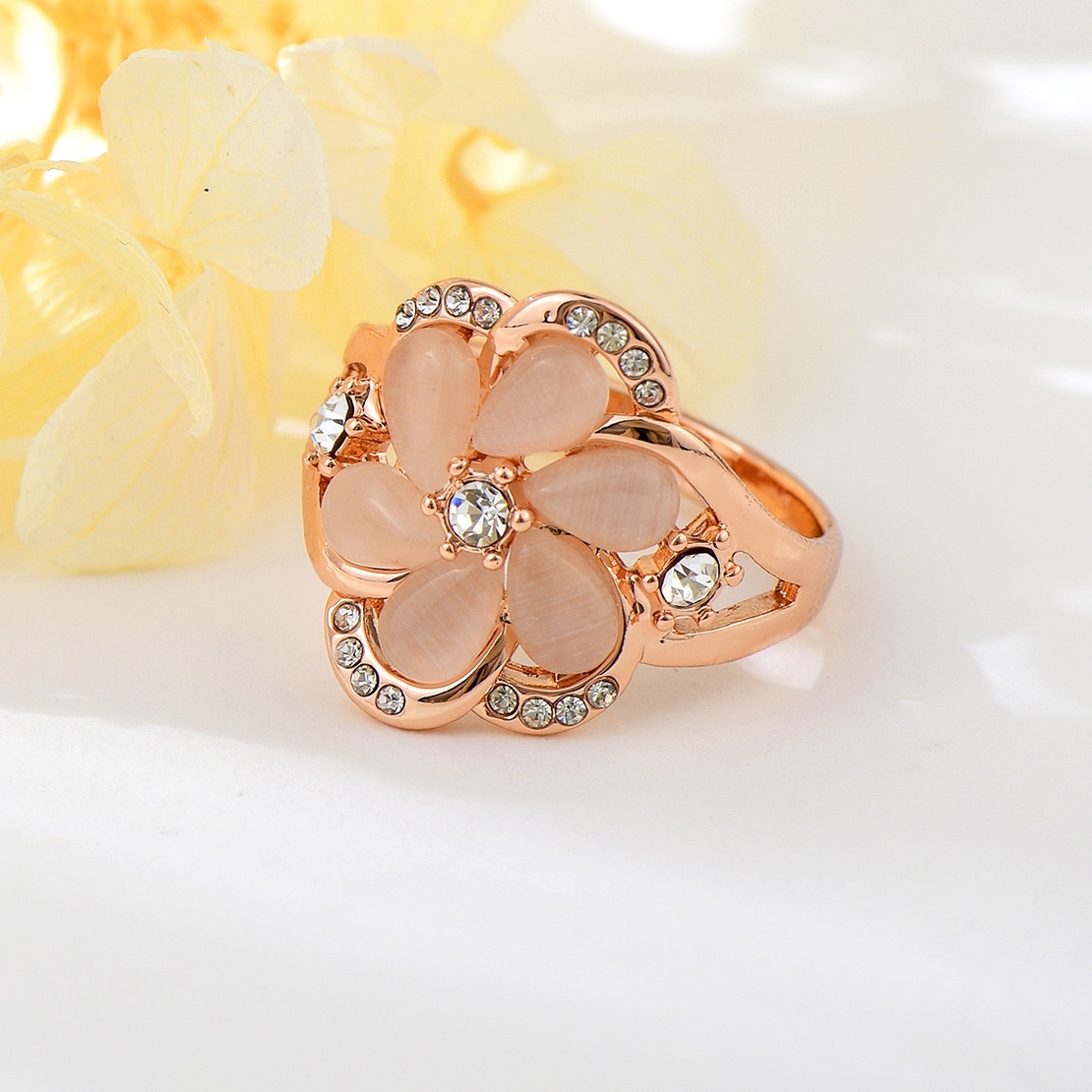 Пръстен розово позлатяване цвете K300418R | Колекция Rose Gold