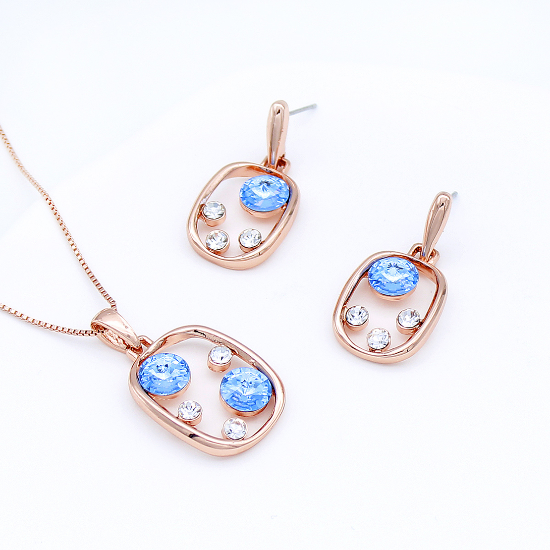 Комплект розово позлатяване сини кристали | Колекция Rose Gold