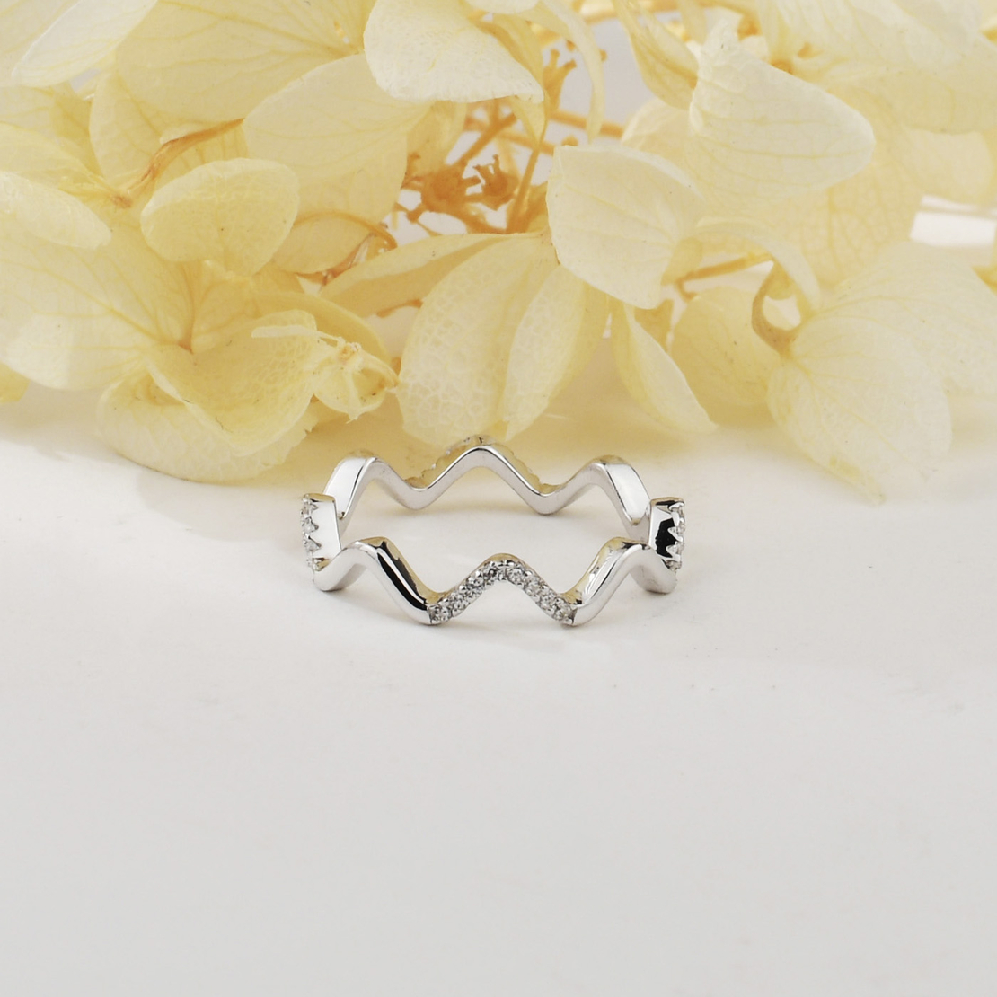 Сребърен пръстен вълнообразна халка | колекция Delicate Silver