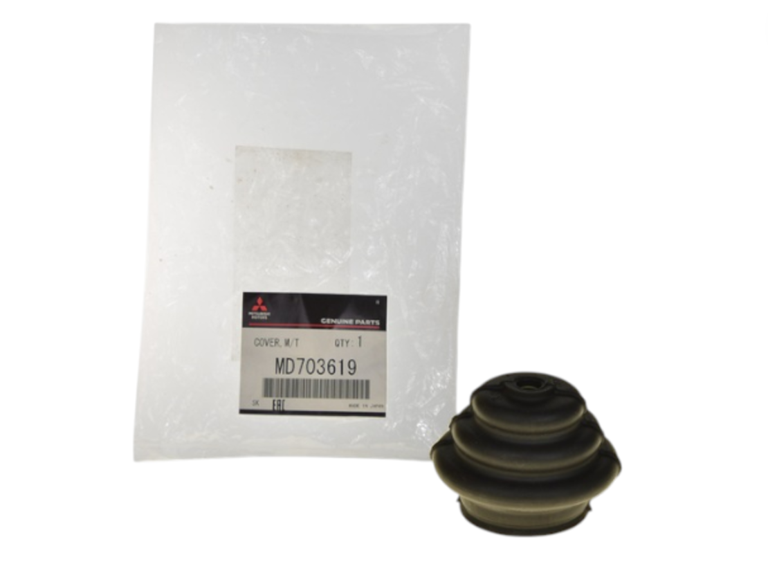 Маншон скоростен лост ХЮНДАЙ ТЕРАКАН МИТСУБИШИ Л200 ПАДЖЕРО MITSUBISHI PAJERO L200 MD703619 OEM MITSUBISHI