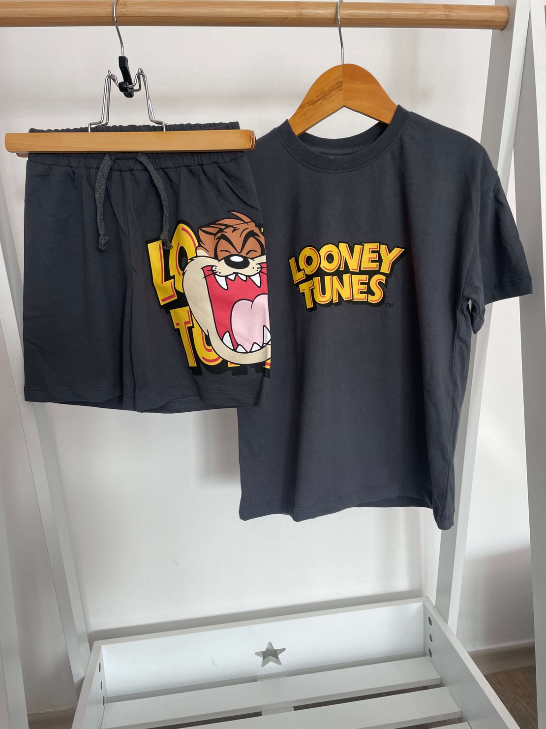 Летен к-кт ''LOONEY TUNES''