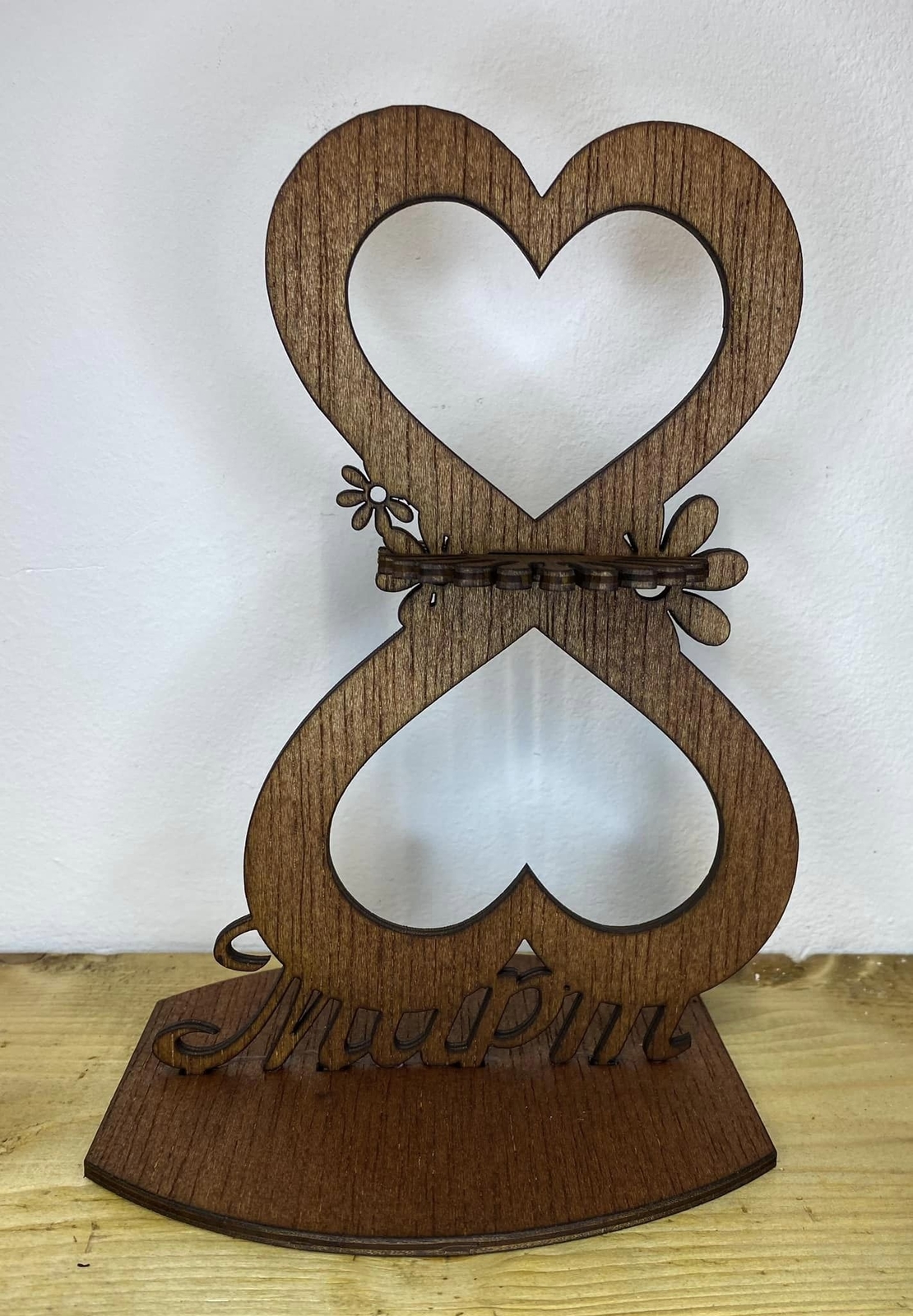 ТЕМАТИЧЕН ДЪРВЕН САЛФЕТНИК 8-ми МАРТ-8-ца