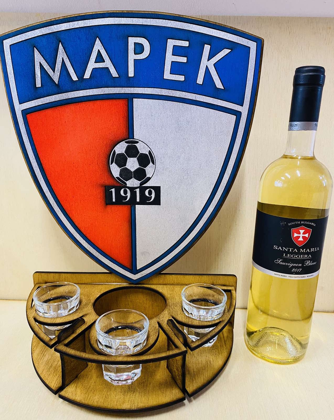 Тематичен мини бар за бутилка алкохол- Марек