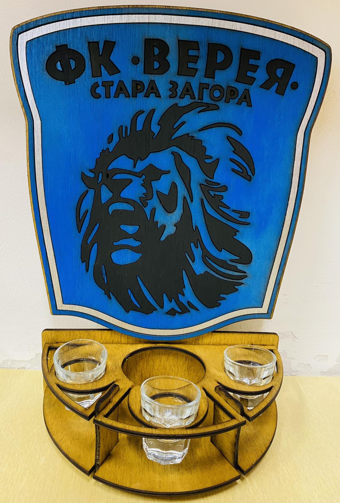 Тематичен мини бар за бутилка алкохол- Верея