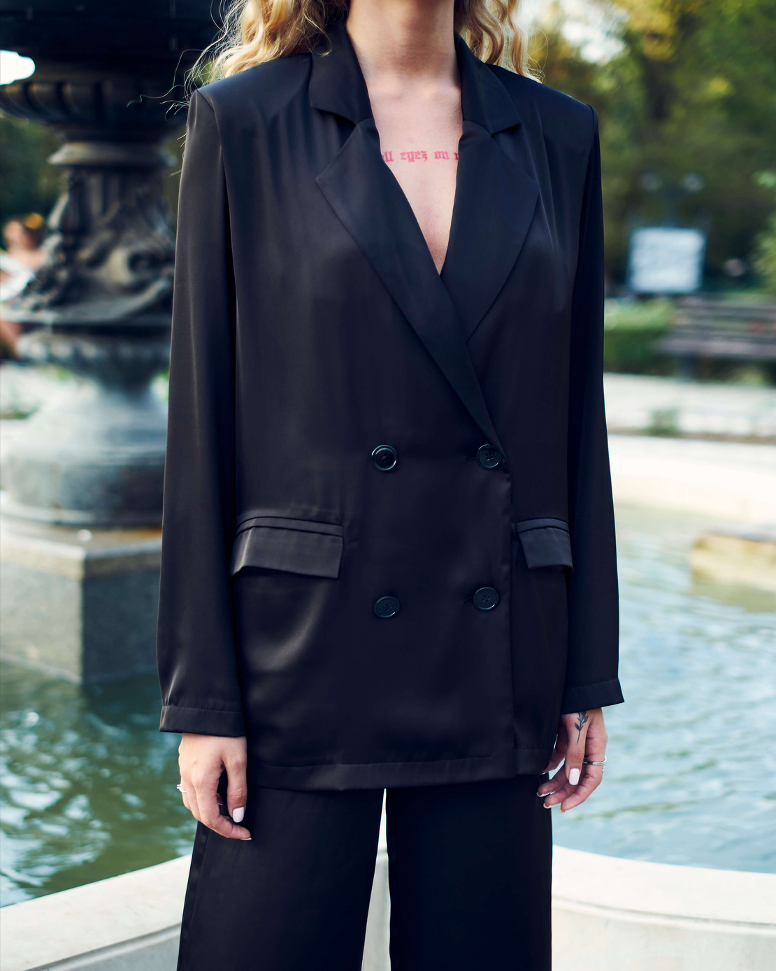 WHITE PEARL SATIN BLAZER