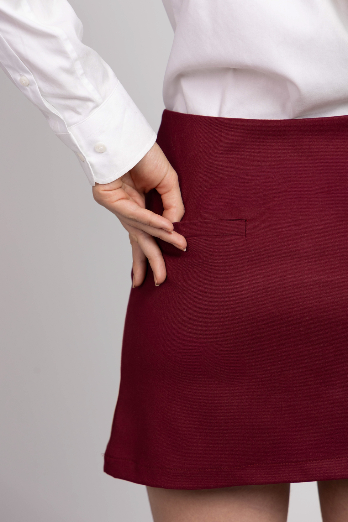 AMARA BURGUNDY MINISKIRT