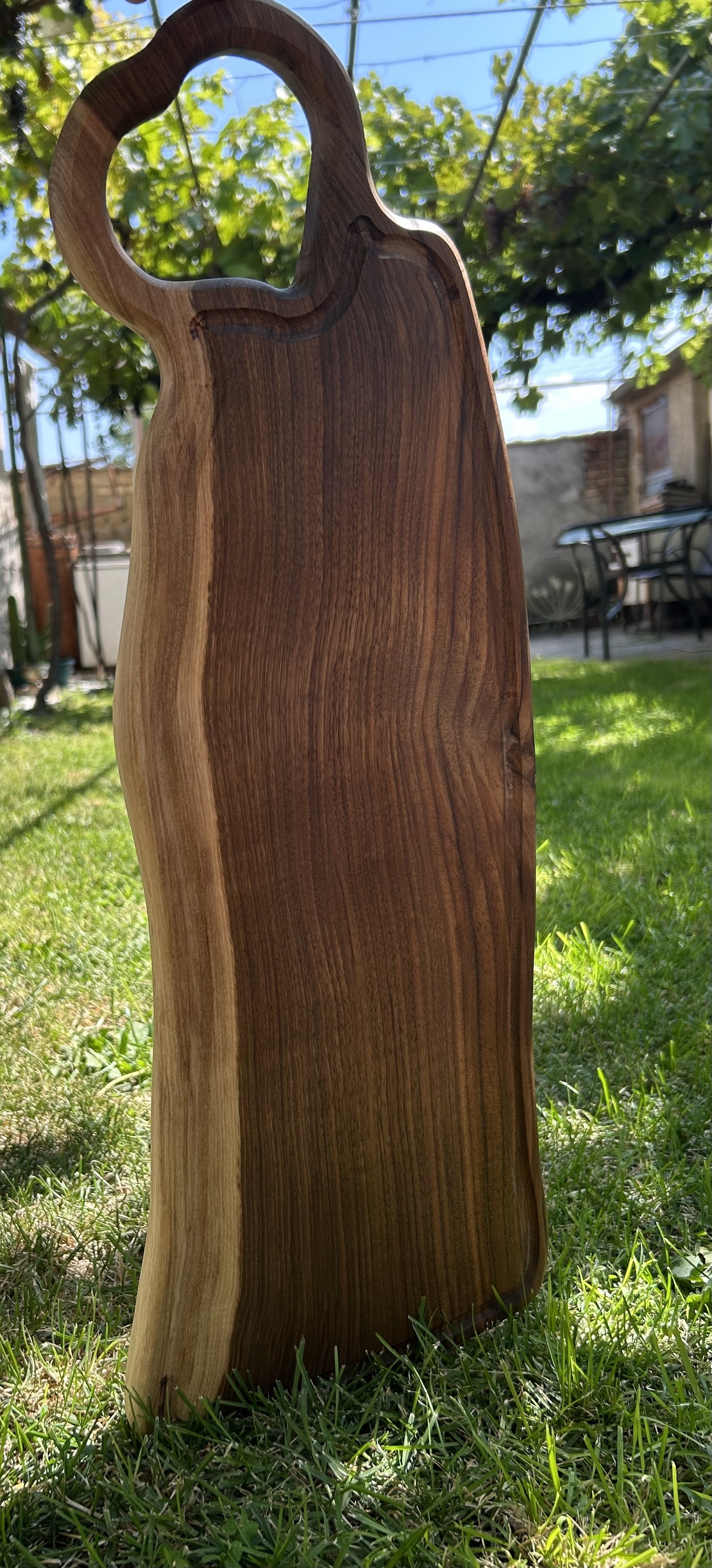 Удобна дъска за рязане от естествено дърво