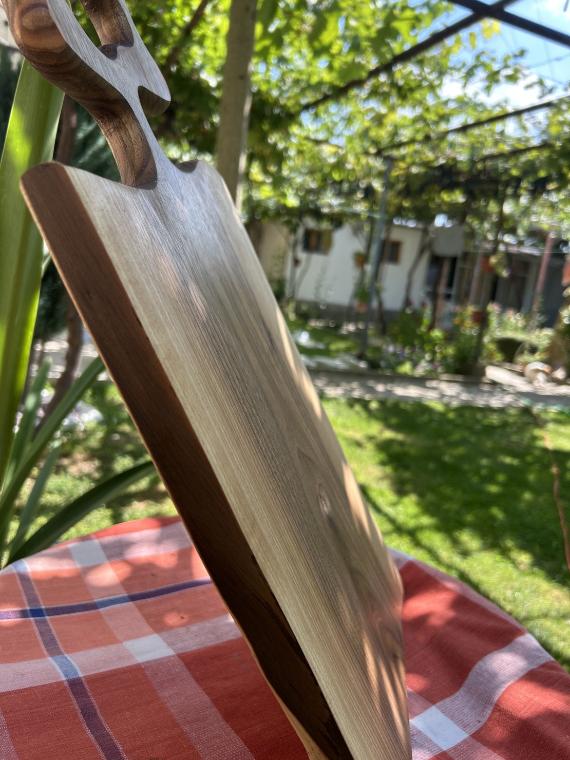 Дървена дъска за рязане от орех