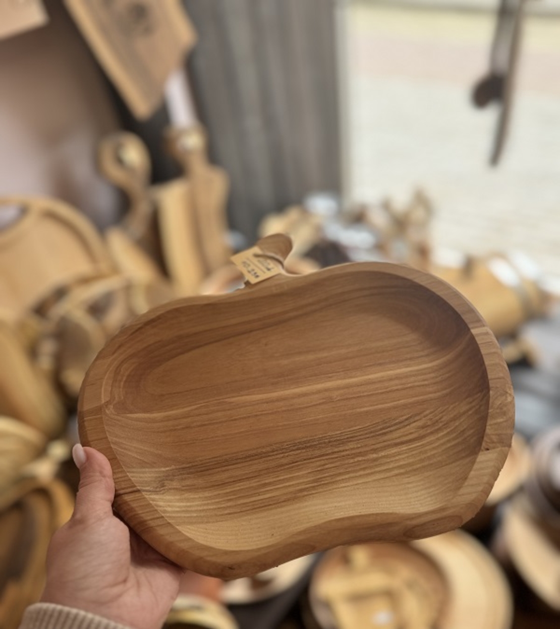 Дървена чиния ябълка с отделения