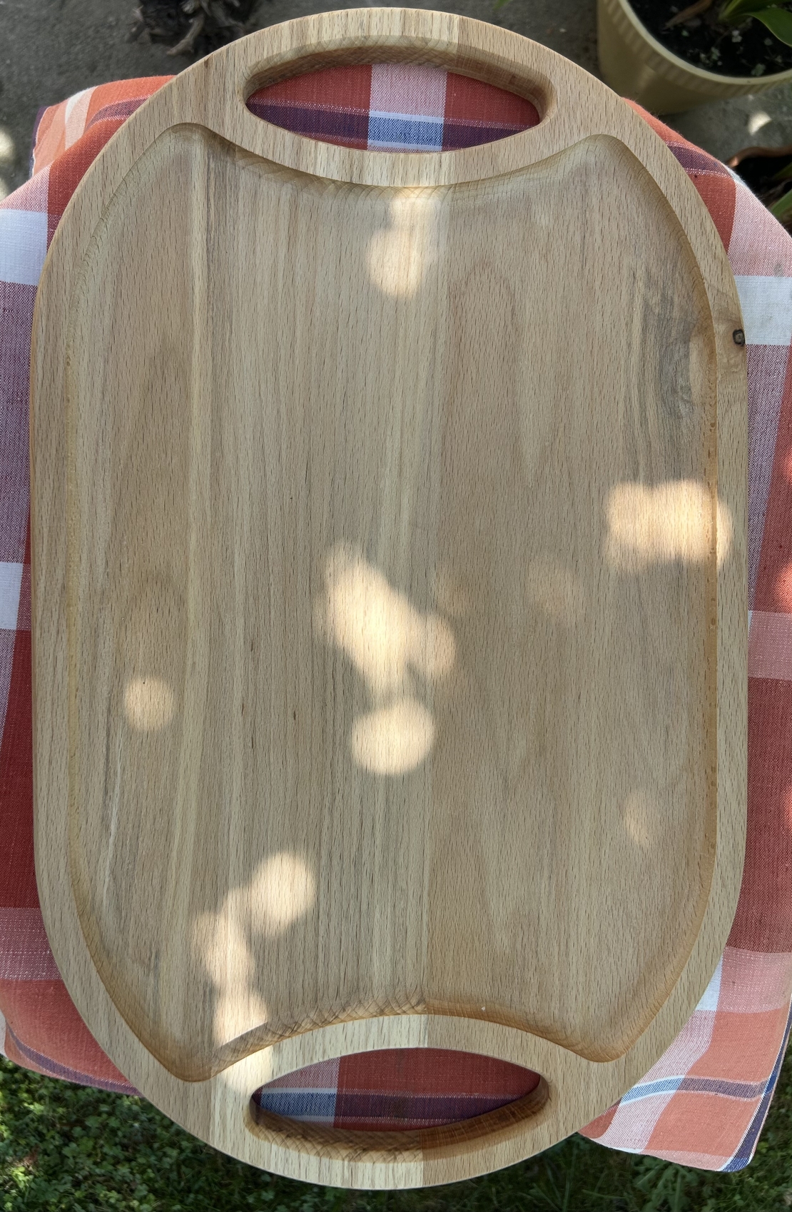 Дървен поднос с дръжки