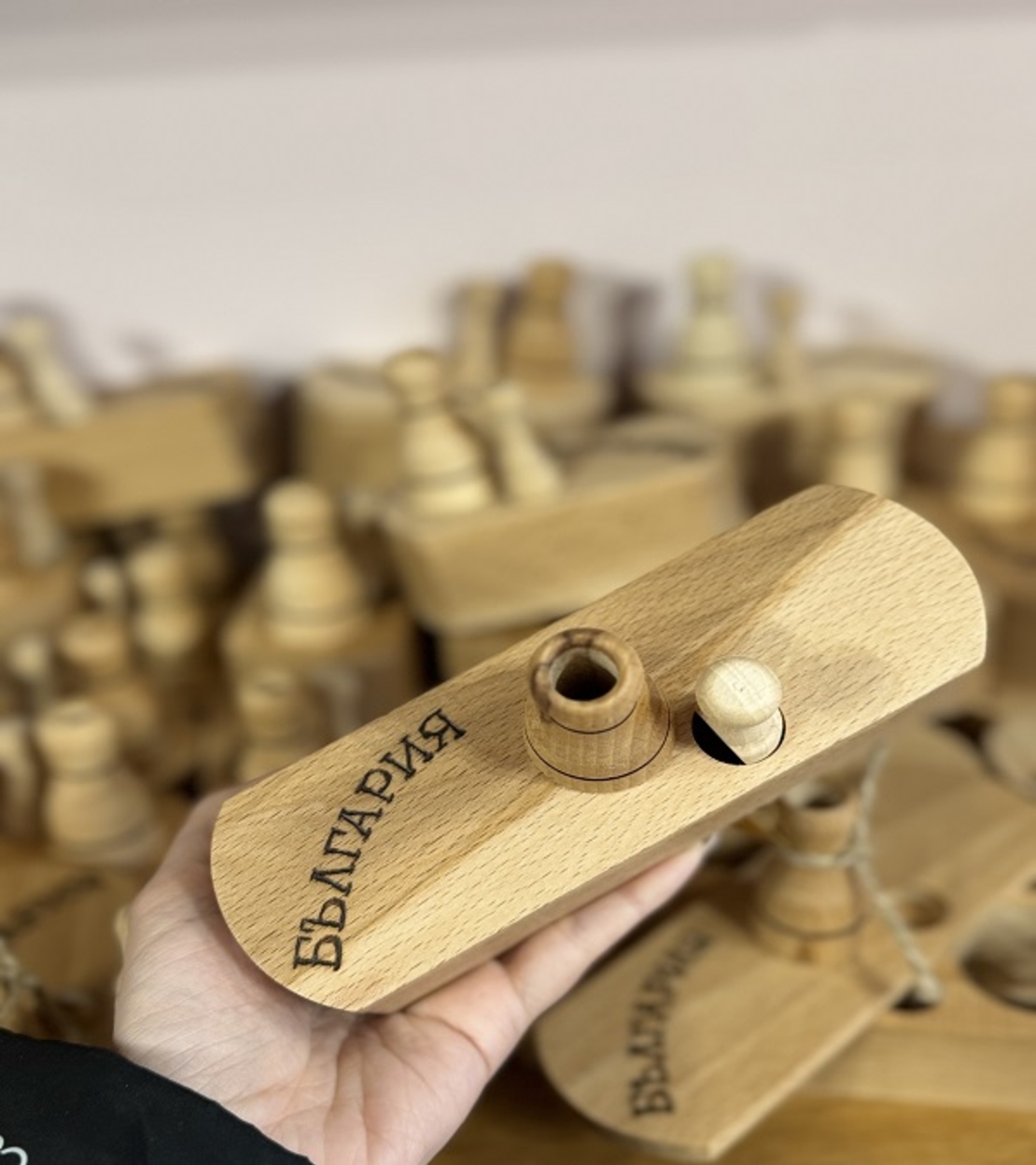 Двойна дървена солничка с лъжичка  – модел „България“