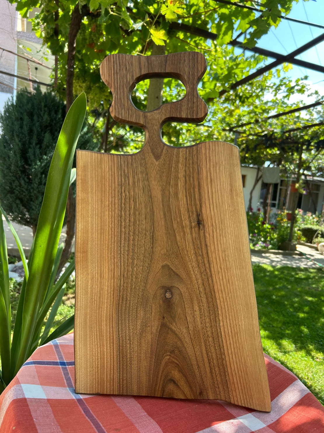 Дървена дъска за рязане от орех