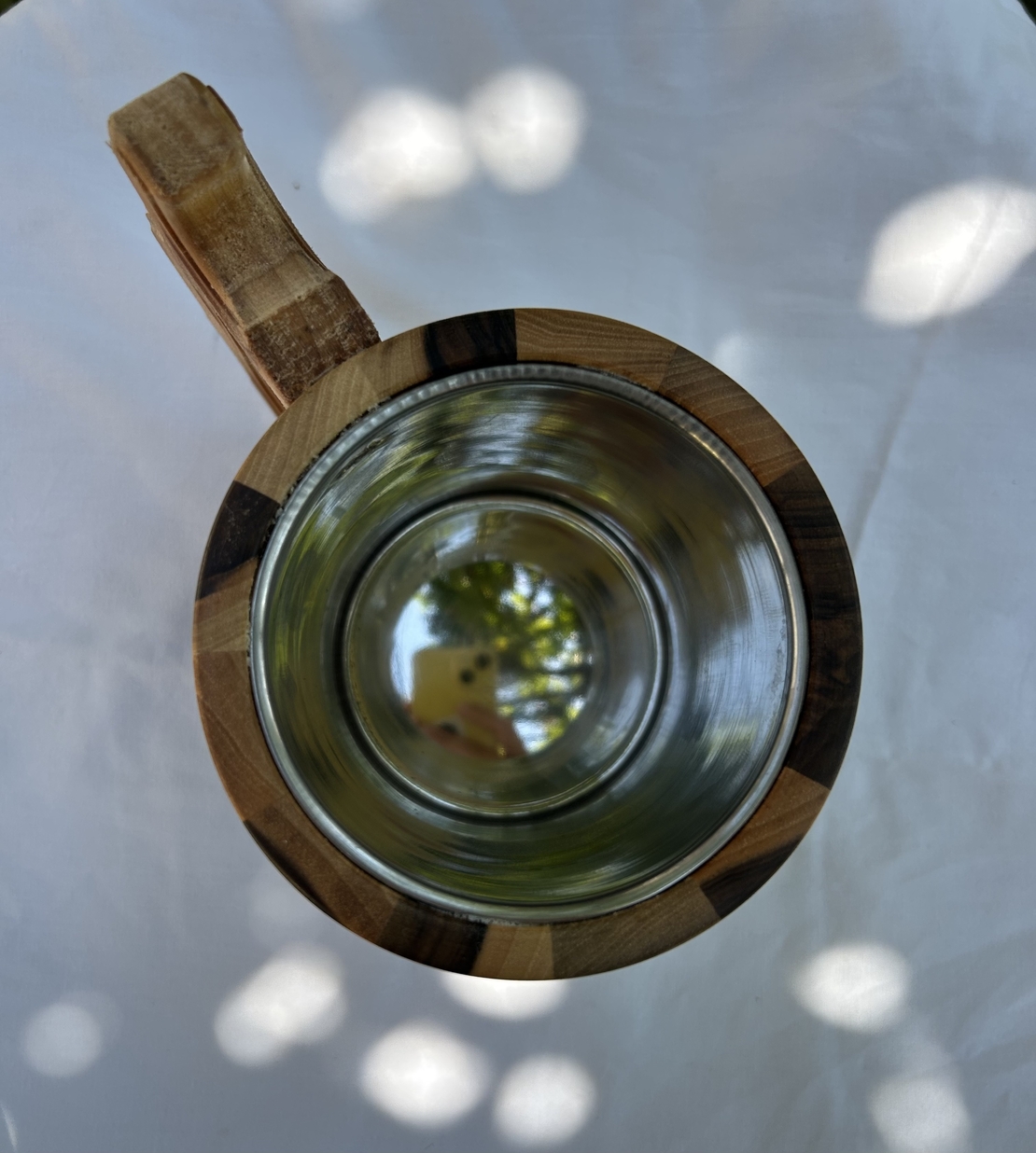 Голяма дървена халба за бира