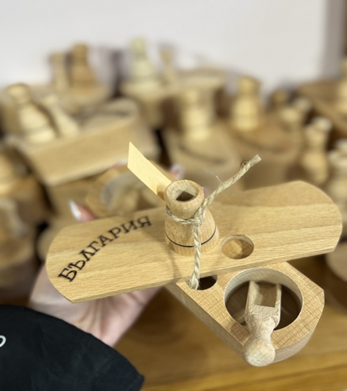 Двойна дървена солничка с лъжичка  – модел „България“