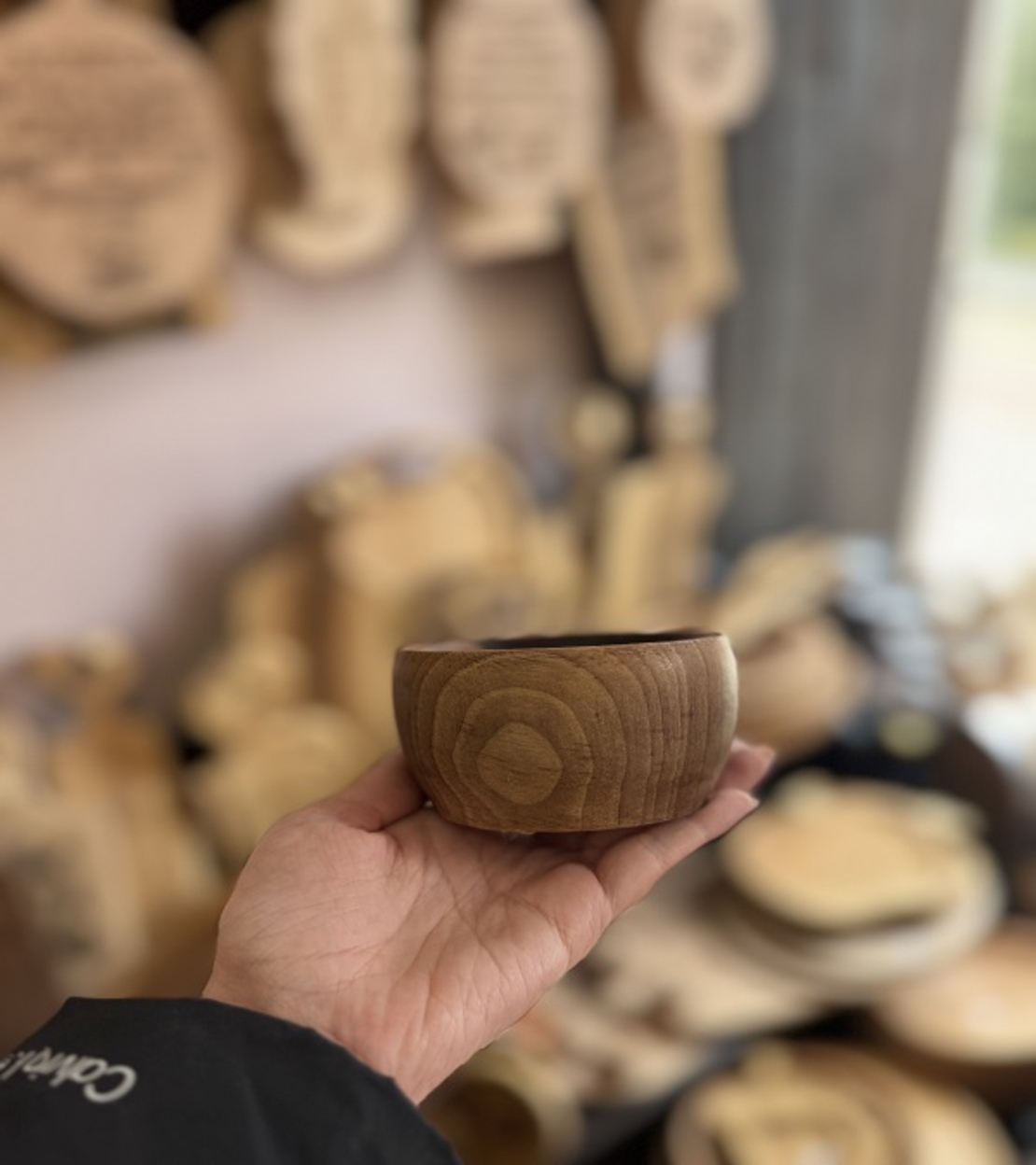 Дървена купичка орех