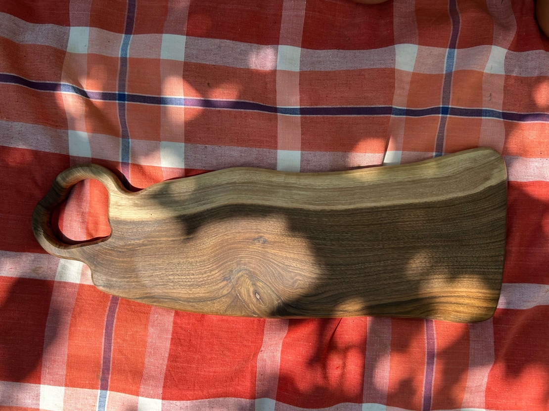 Удобна дъска за рязане от естествено дърво